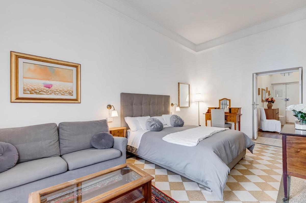 Living Repubblica Apartment Rom